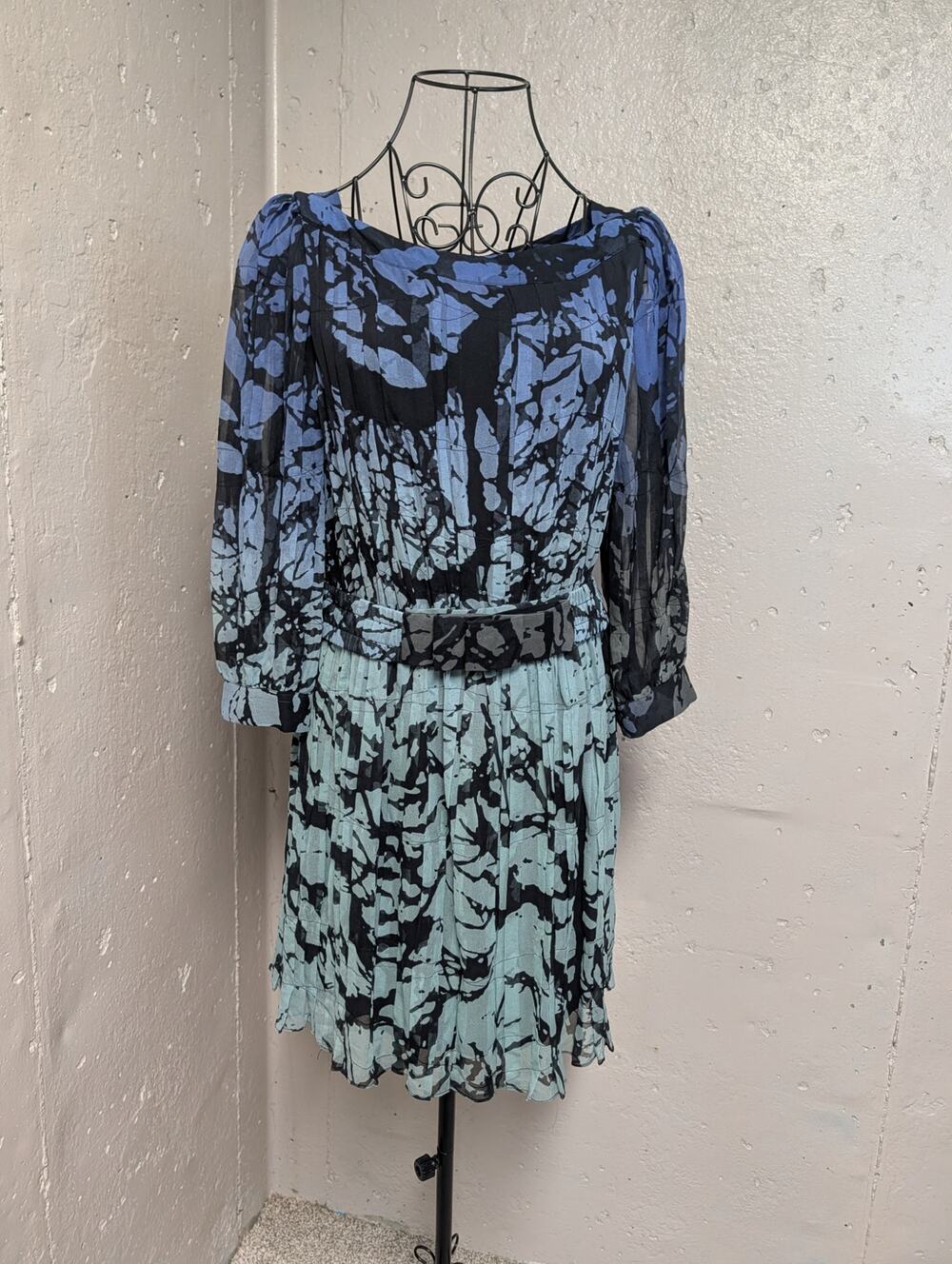 Diane von Furstenberg DVF Silk Abstract Pleated Belted Dress